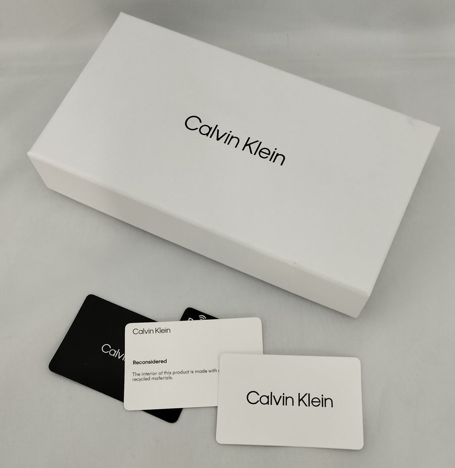 CALVIN KLEIN K60K610487BAX ラウンドジップ長財布