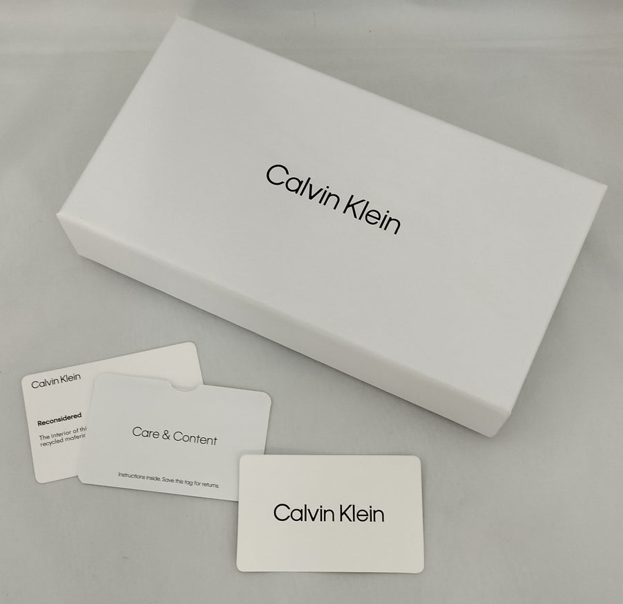 CALVIN KLEIN K60K610967BAX ラウンドジップ長財布