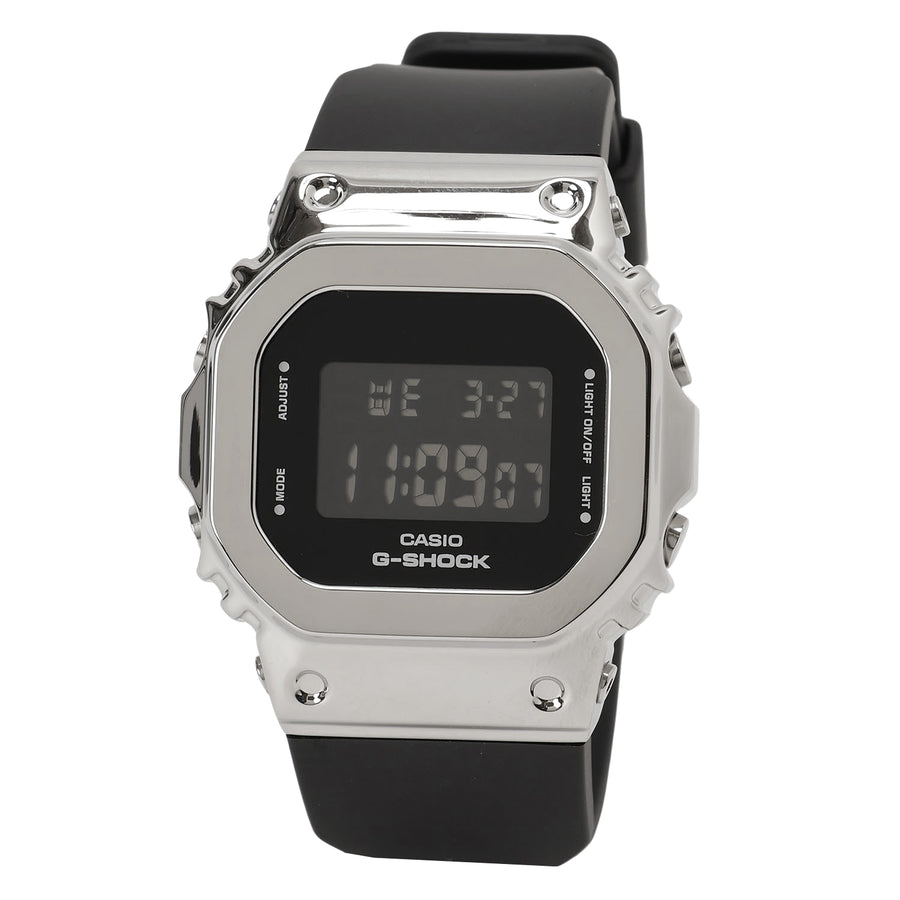 カシオ CASIO GM S5600 1ER デジタル 腕時計 Gショック メタルシリーズ 逆輸入品 海外モデル（国内品番：GM S5600 1JF）ミッドサイズ ボーイズサイズ シルバー/ブラック ウォッチ WATCH ジーショック メンズ レディース ユニセックス G-SHOCK METAL SERIES